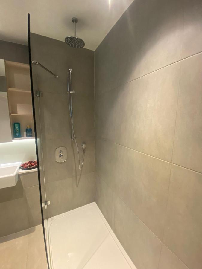 Entire London Studio With Kitchenette Apartment ภายนอก รูปภาพ