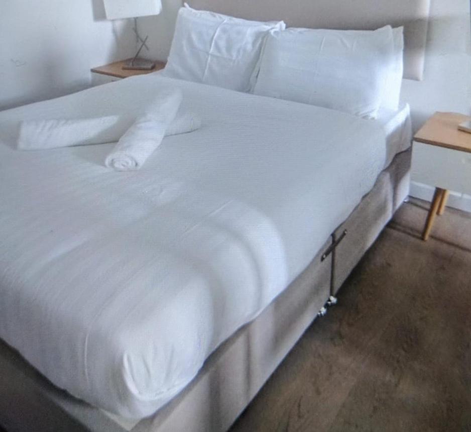 Entire London Studio With Kitchenette Apartment ภายนอก รูปภาพ